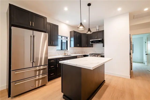 $2,295,000 | 351 South Catalina Street, Los Angeles, CA 90020