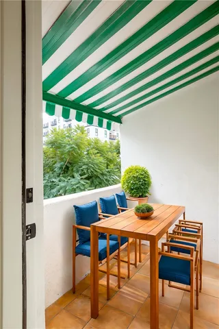 $2,295,000 | 351 South Catalina Street, Los Angeles, CA 90020