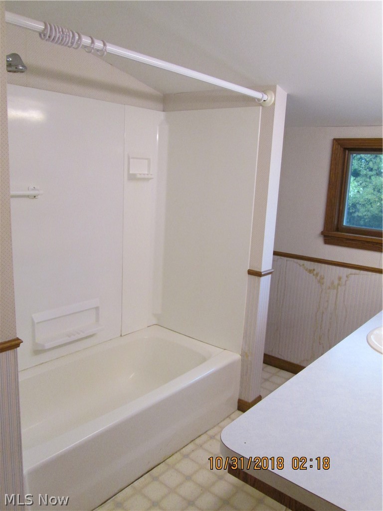 10521 Navarre Road Southwest Navarre, OH 44662 - Photo 17 of 27 Gallery Image 17