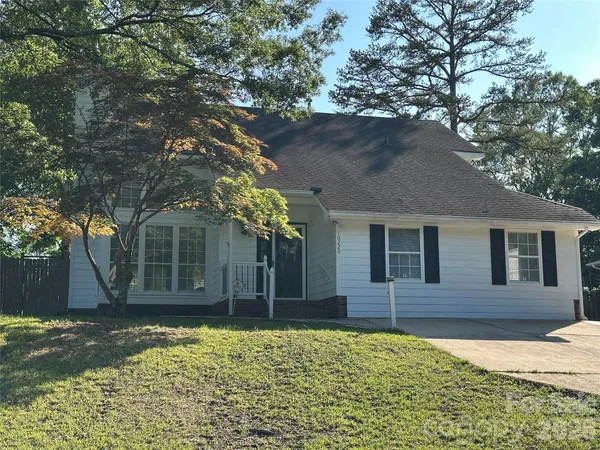 $375,000 | 10220 Rockwood Road, Charlotte, NC 28215