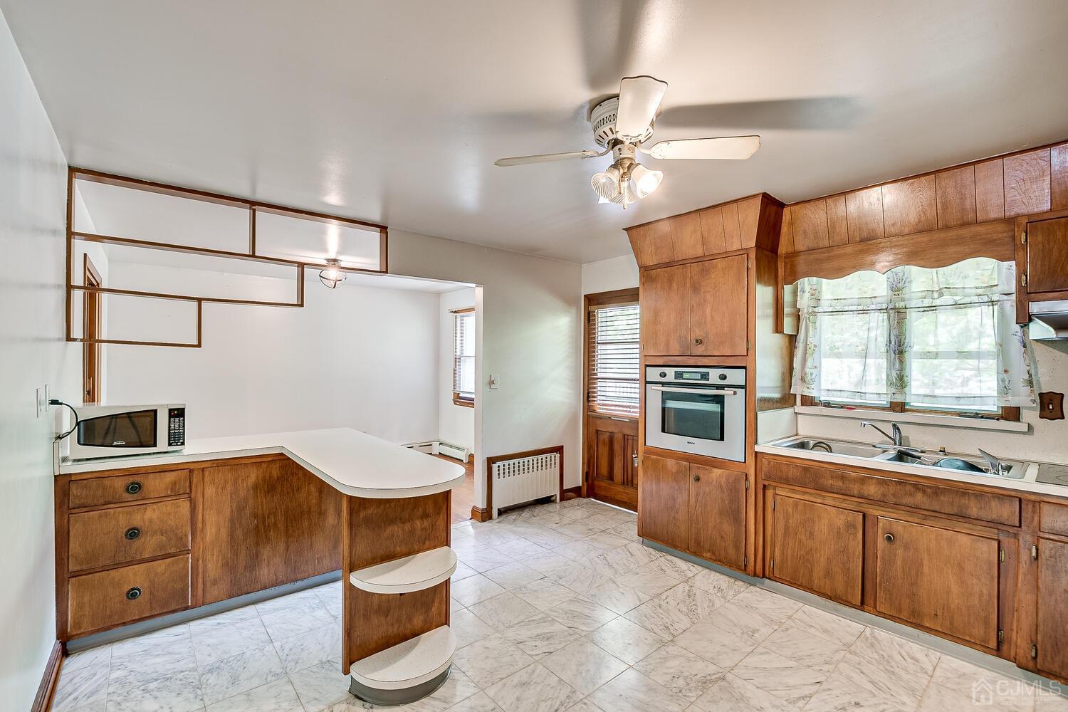 144 James Street Edison, NJ 08820 - Photo 17 of 39 Gallery Image 17