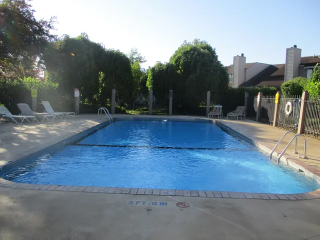 $205,000 | 850 Exeter Turn, Unit 850, Bourbonnais, IL 60914