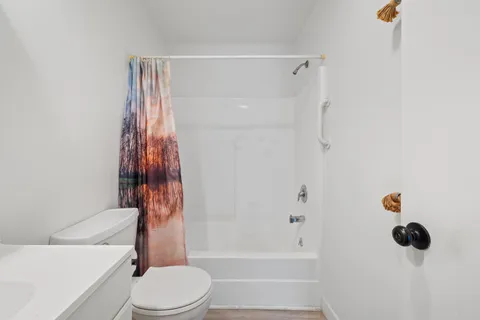 $148,500 | 1250 Wisconsin Street, Unit 209B, Lake Geneva, WI 53147