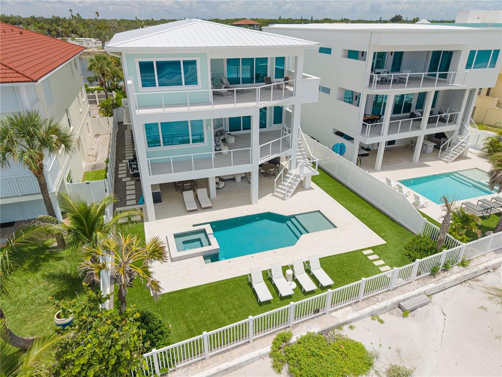 34 Gulf Boulevard Indian Rocks Beach, FL 33785 - Photo 5 of 92 Gallery Image 5