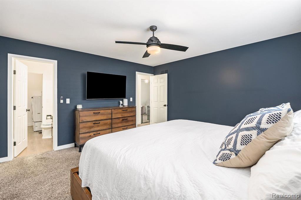 2221 Flanders Drive Rochester Hills, MI 48307 - Photo 12 of 28