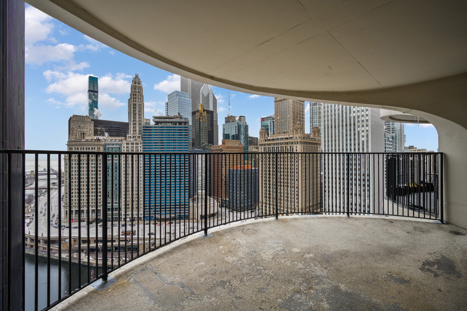 300 North State Street, Unit 2531 Chicago, IL 60654 - Photo 15 of 21