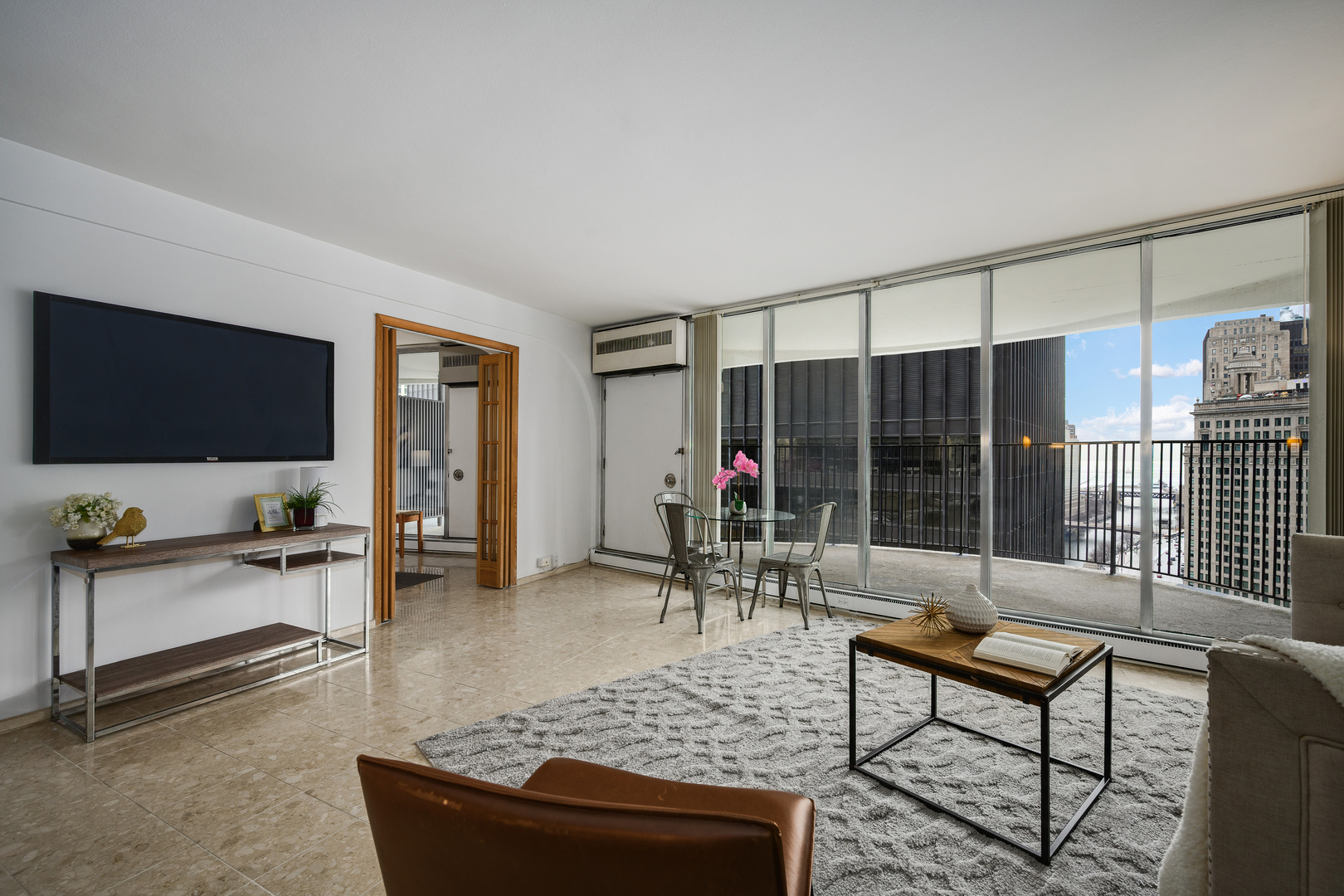 300 North State Street, Unit 2531 Chicago, IL 60654 - Photo 3 of 21