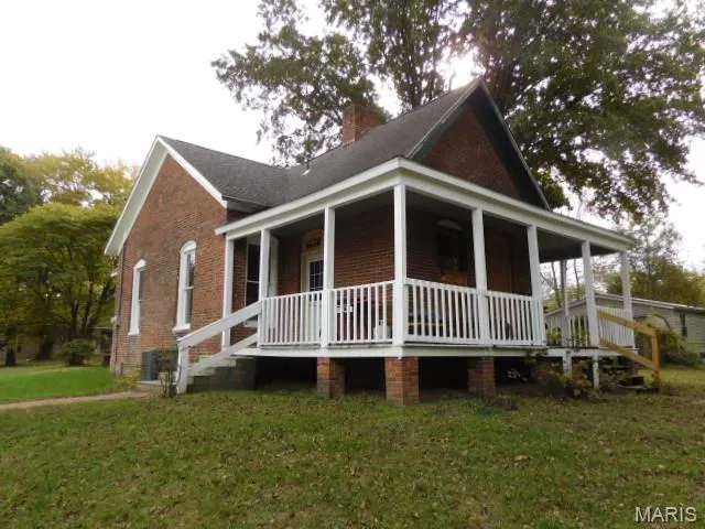 $118,000 | 233 South Eagan Street, Kinmundy, IL 62854