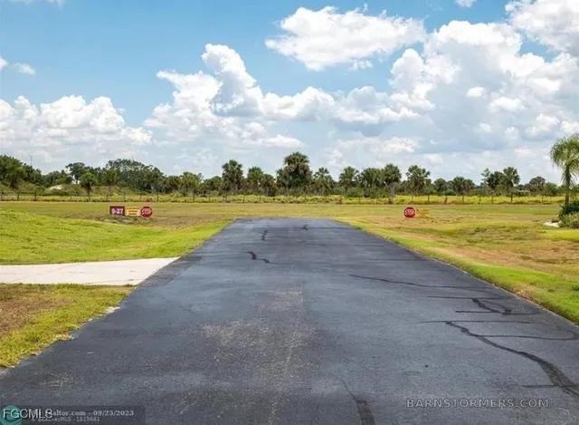 $121,000 | 1520 Lindbergh Loop, LaBelle, FL 33935