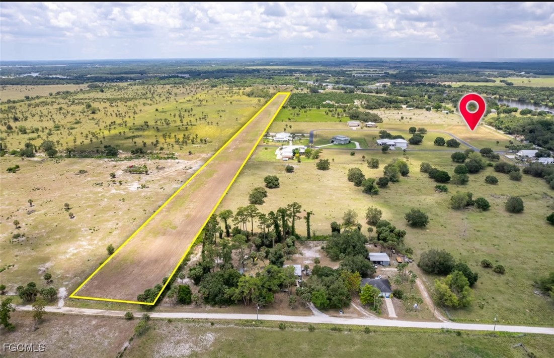 1520 Lindbergh Loop LaBelle, FL 33935 - Photo 9 of 16 a view of swimming pool