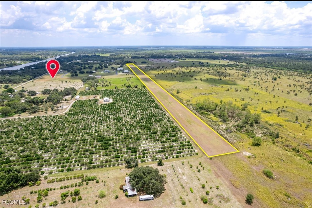 1520 Lindbergh Loop LaBelle, FL 33935 - Photo 10 of 16 a view of a city