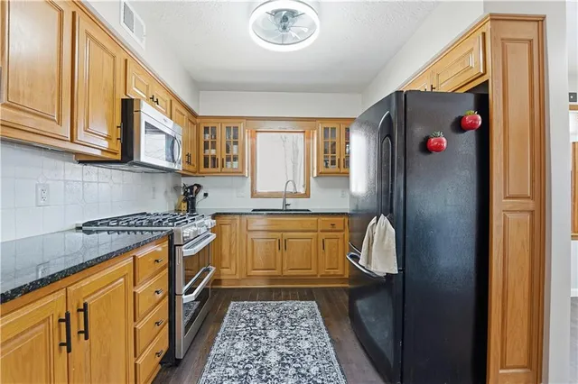 $570,000 | 19680 Birch Street, Stilwell, KS 66085