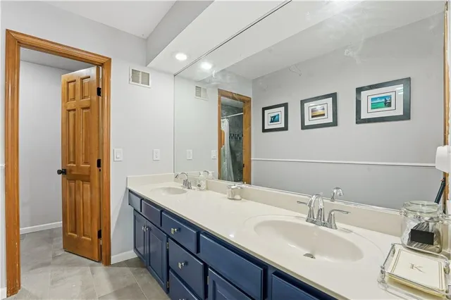 $570,000 | 19680 Birch Street, Stilwell, KS 66085