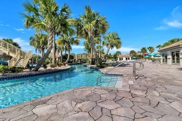 a view of a yard with a house