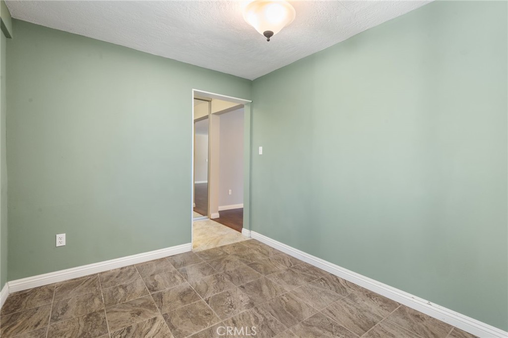 8908 Wilson Ranch Road Phelan, CA 92371 - Photo 16 of 41