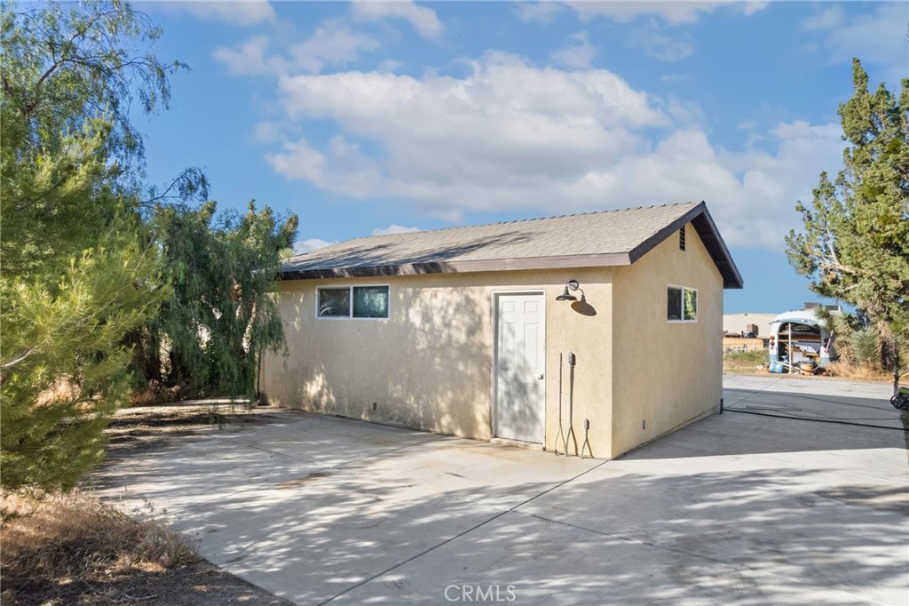 8908 Wilson Ranch Road Phelan, CA 92371 - Photo 30 of 41