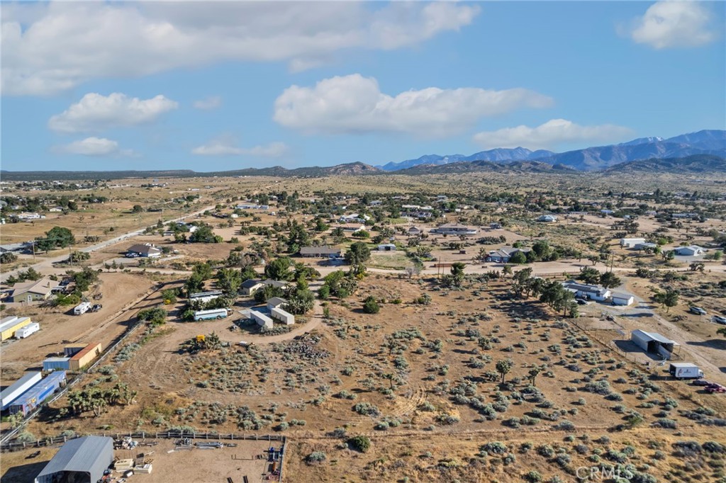 8908 Wilson Ranch Road Phelan, CA 92371 - Photo 35 of 41