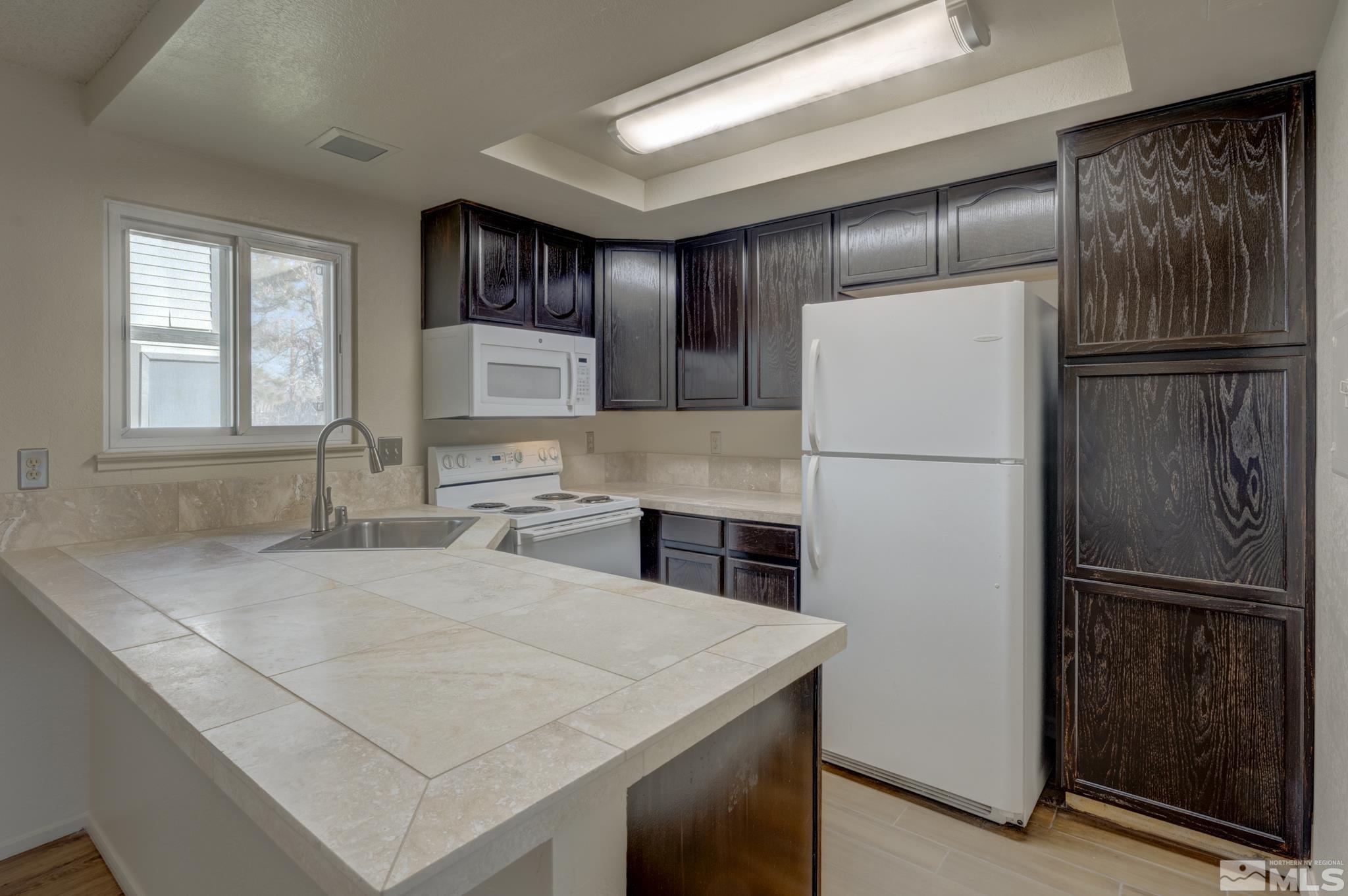 2116 Roundhouse Road Sparks, NV 89431 - Photo 4 of 32 Photo 4