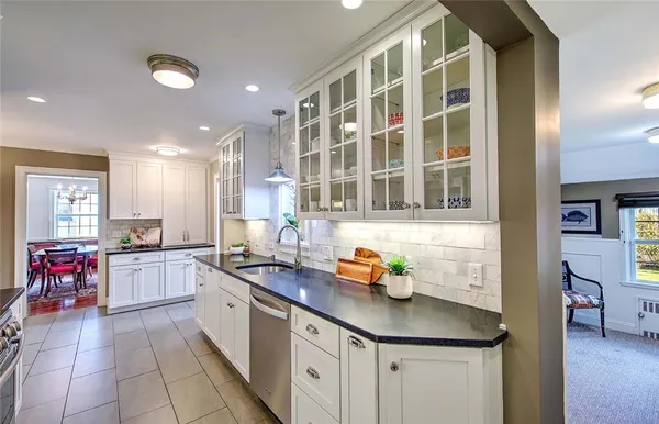 $1,425,000 | 470 Cole Avenue, Providence, RI 02906