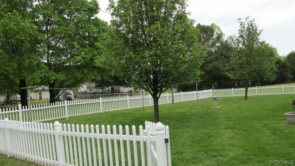 9320 Squirrel Level Road Petersburg, VA 23803 - Photo 11 of 12 Gallery Image 11