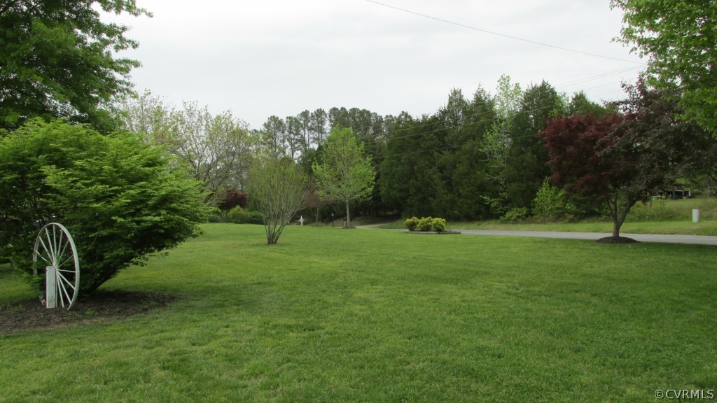 9320 Squirrel Level Road Petersburg, VA 23803 - Photo 10 of 12 Gallery Image 10