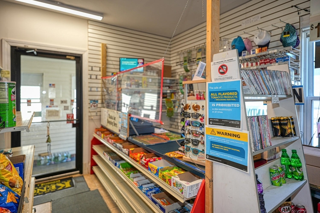 7 Prospect Street Woburn, MA 01801 - Photo 5 of 41