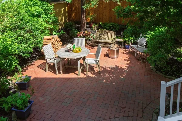 $2,995,000 | 17 Coolidge Street, Brookline, MA 02446