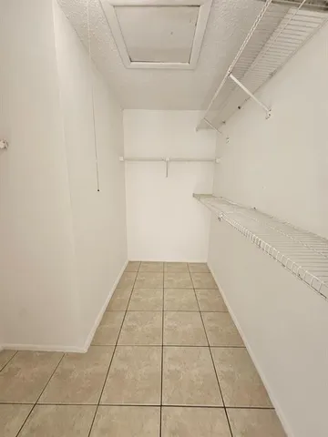 a view of utility room