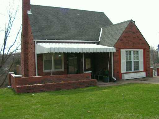 1632 Elderslee Road Baldwin, PA 15227 - Photo 1 of 8 View.