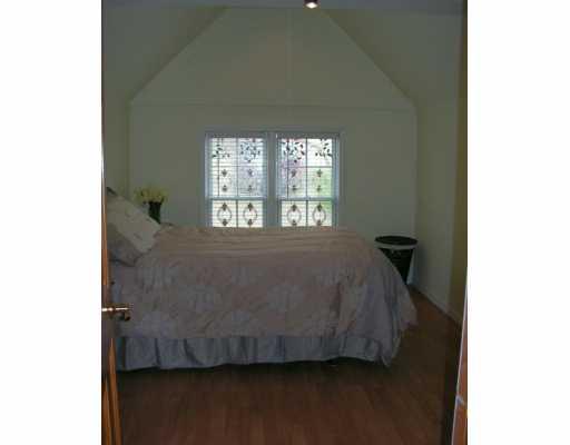 1632 Elderslee Road Baldwin, PA 15227 - Photo 4 of 8 Master Bedroom.