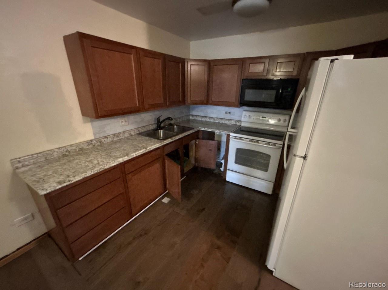 610 South Clinton Street, Unit 8B Denver, CO 80247 - Photo 5 of 13