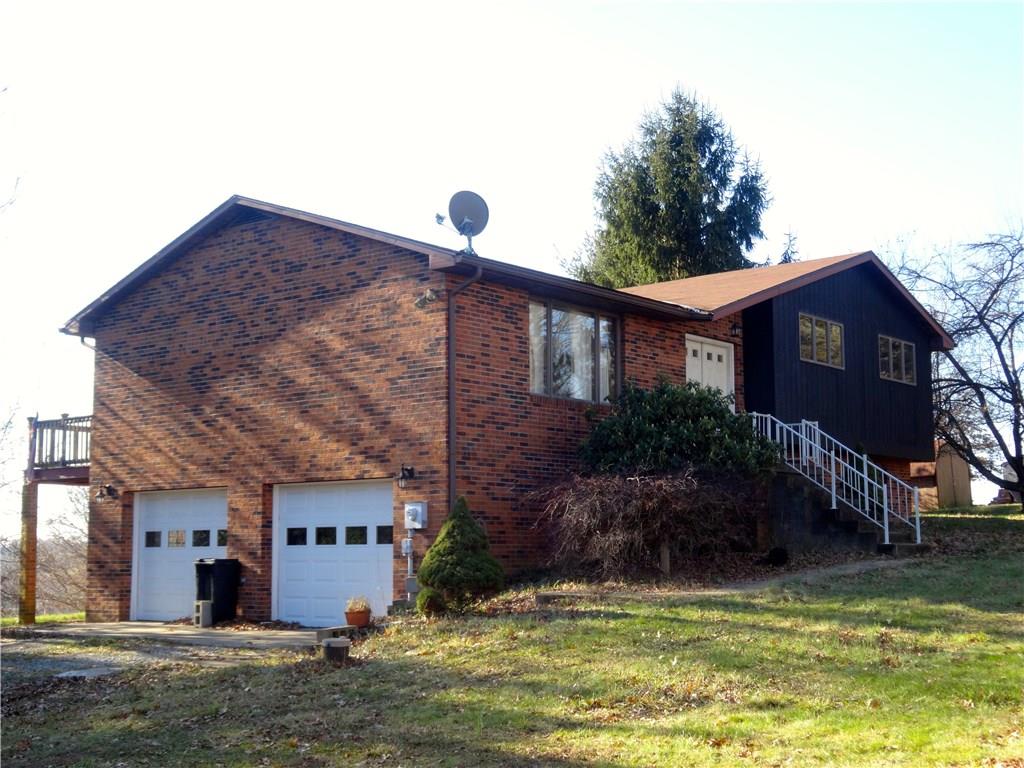 875 Alamae Lakes Road Washington, PA 15301 - Photo 2 of 25