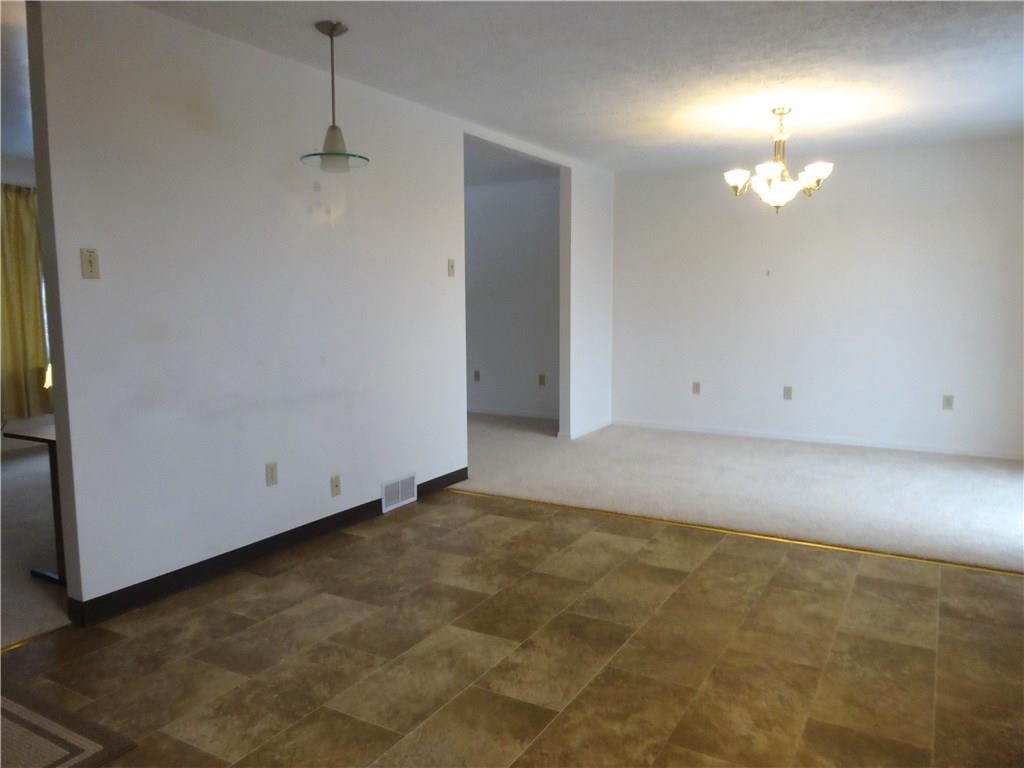 875 Alamae Lakes Road Washington, PA 15301 - Photo 13 of 25