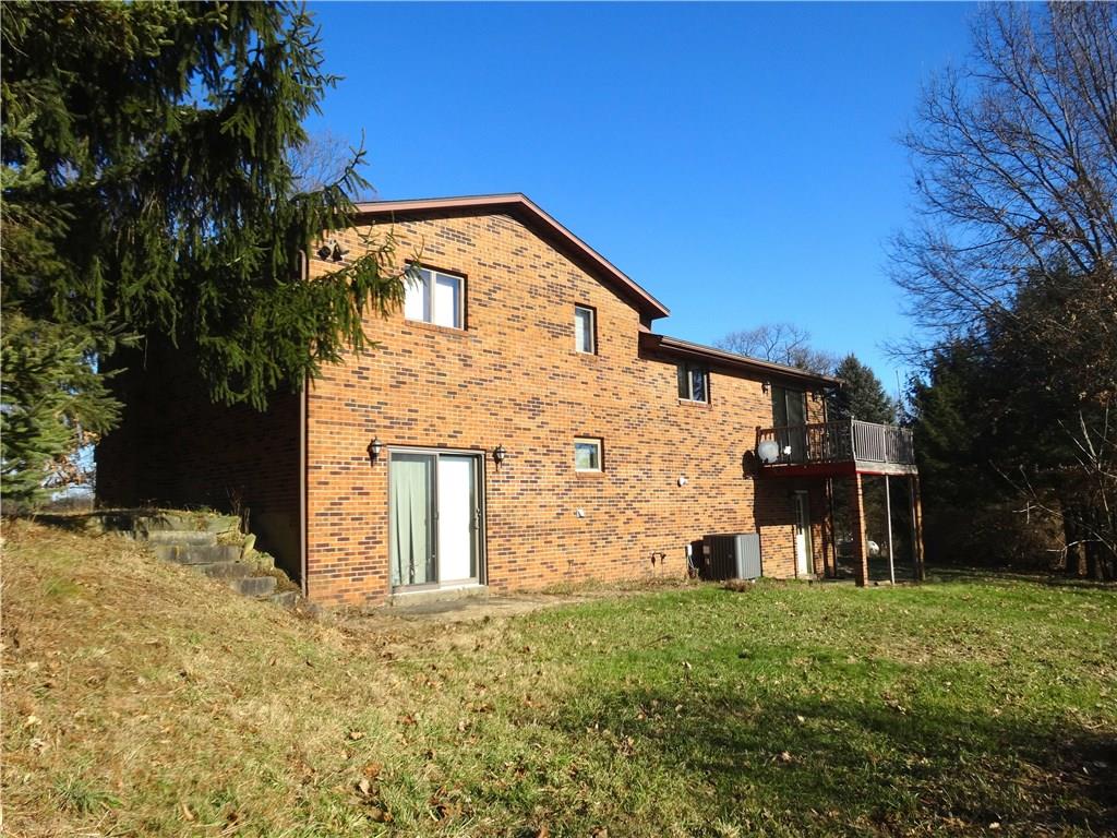 875 Alamae Lakes Road Washington, PA 15301 - Photo 4 of 25
