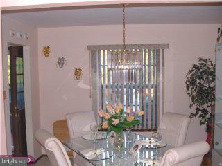 33 Hawthorne Road Sicklerville, NJ 08081 - Photo 2 of 4 Gallery Image 2