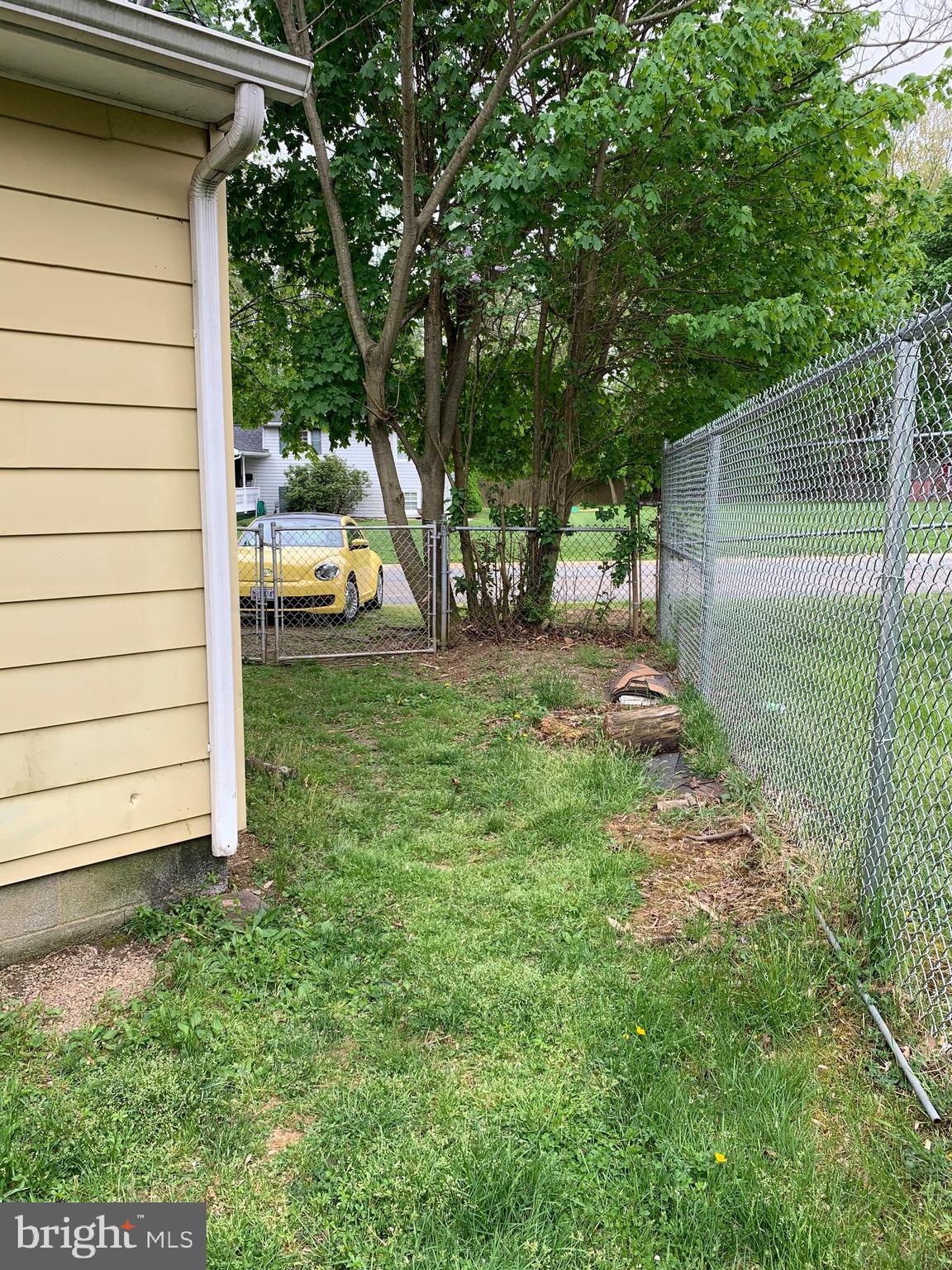 240 Sycamore Road Elkton, MD 21921 - Photo 28 of 35 Back yard access from Driveway