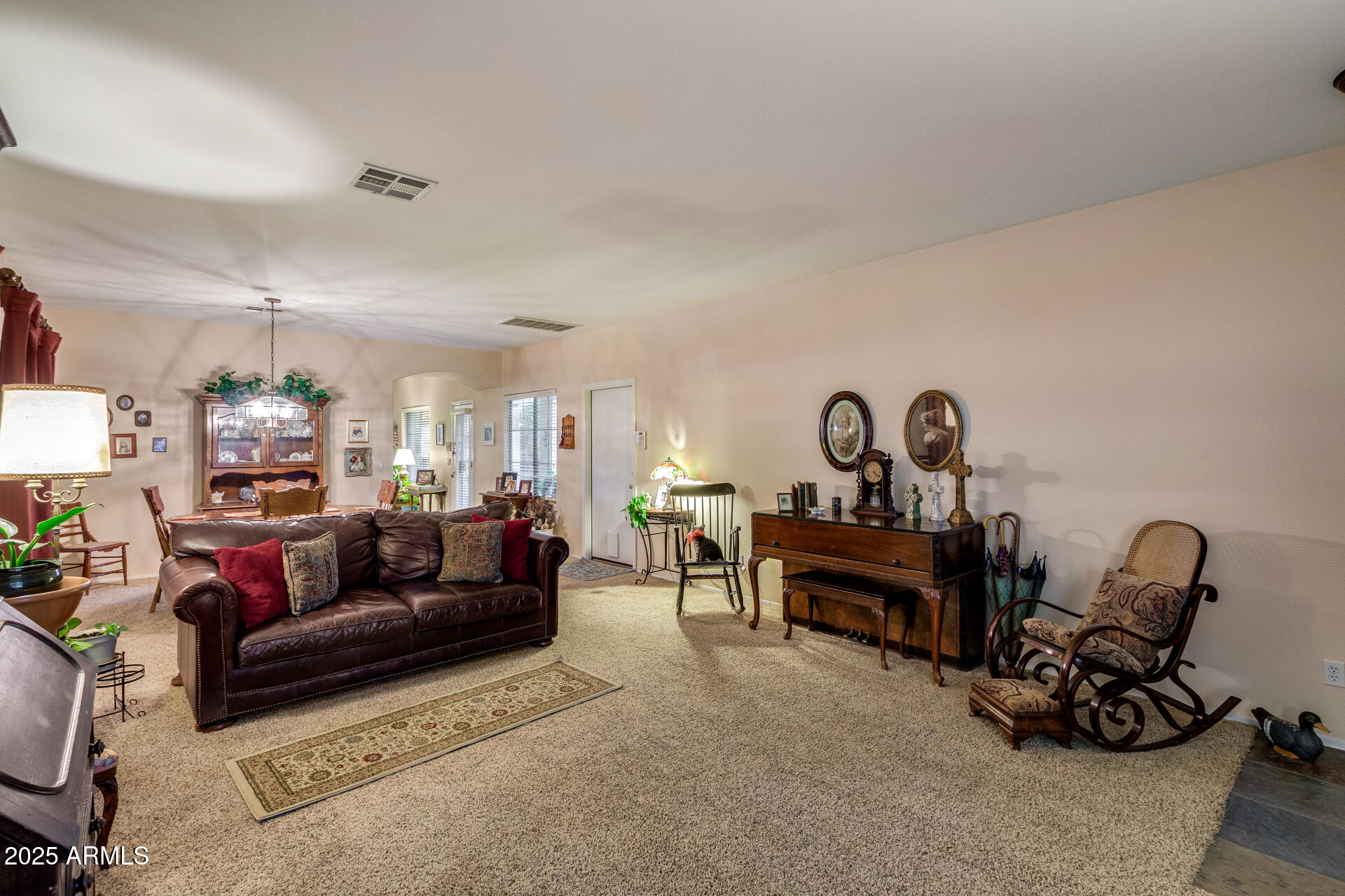 6358 South Legend Court Gilbert, AZ 85298 - Photo 8 of 40 11 - Legend