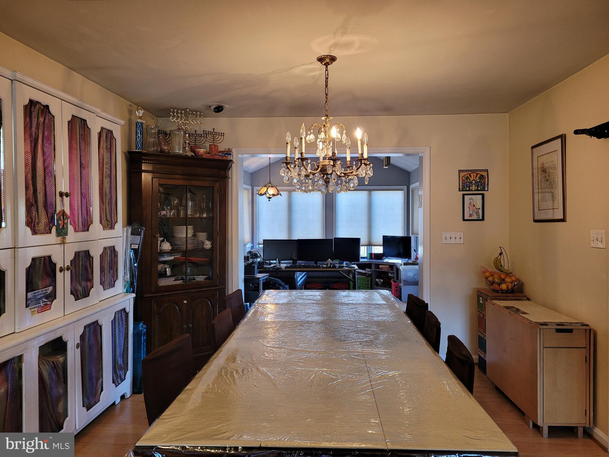 6605 Edenvale Road Baltimore, MD 21209 - Photo 5 of 23