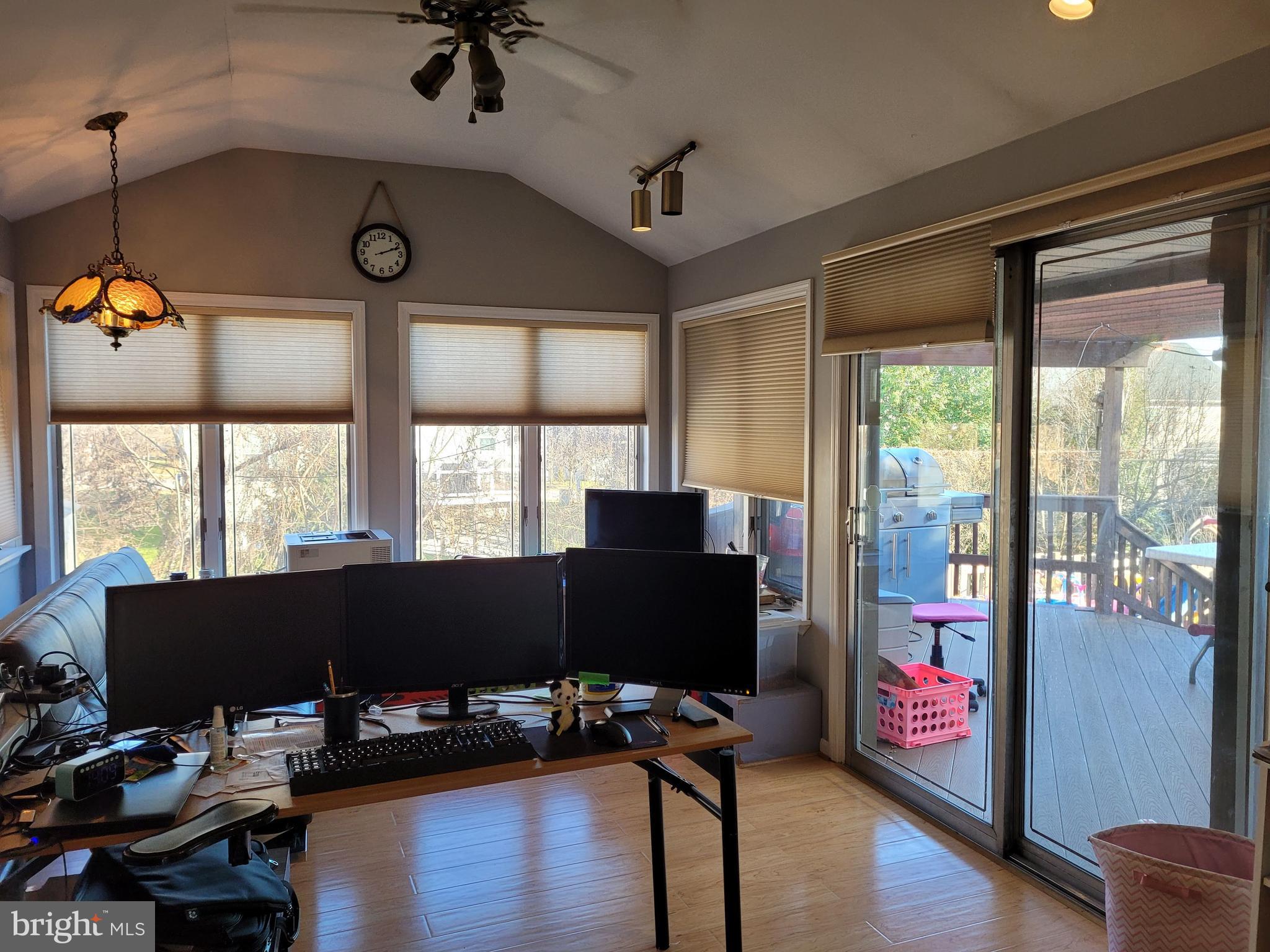 6605 Edenvale Road Baltimore, MD 21209 - Photo 6 of 23