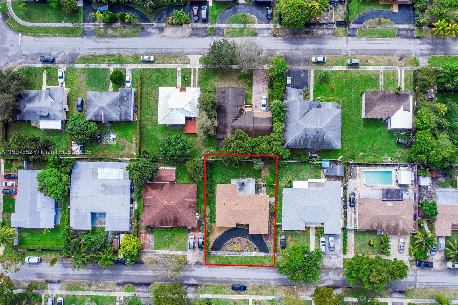 1060 Northeast 166th Street North Miami Beach, FL 33162 - Photo 7 of 32