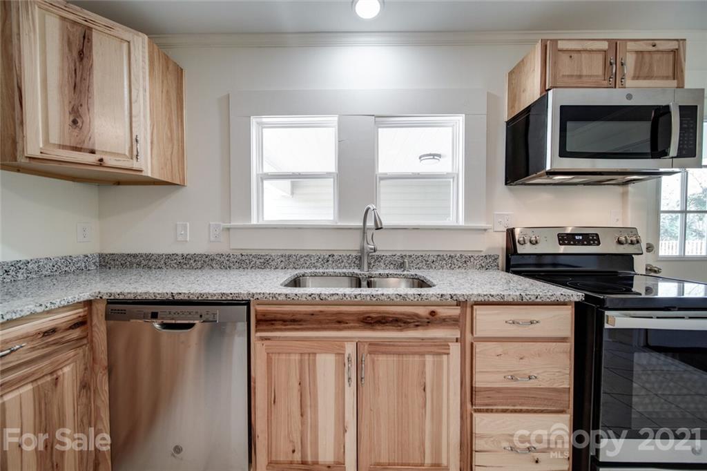 32577 Pennington Road Albemarle, NC 28001 - Photo 11 of 37 Gallery Image 11