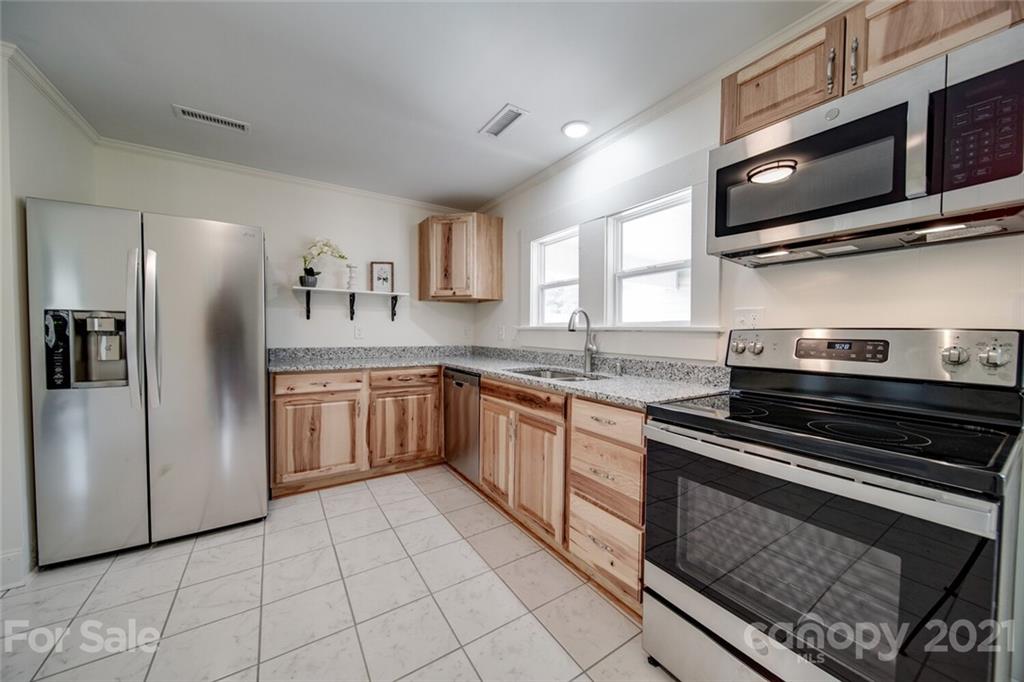 32577 Pennington Road Albemarle, NC 28001 - Photo 10 of 37 Gallery Image 10