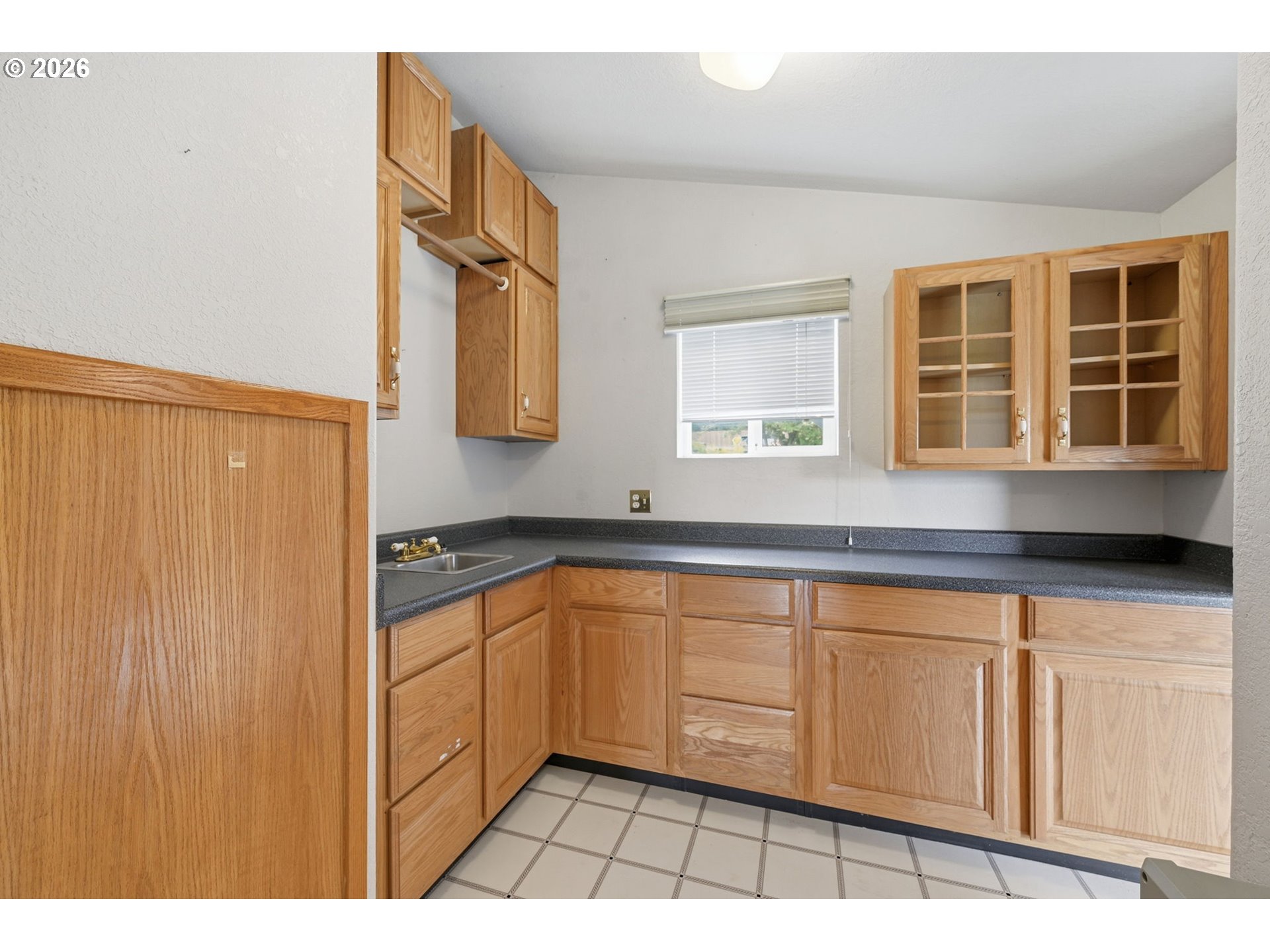 31332 Camas Swale Road Creswell, OR 97426 - Photo 11 of 45