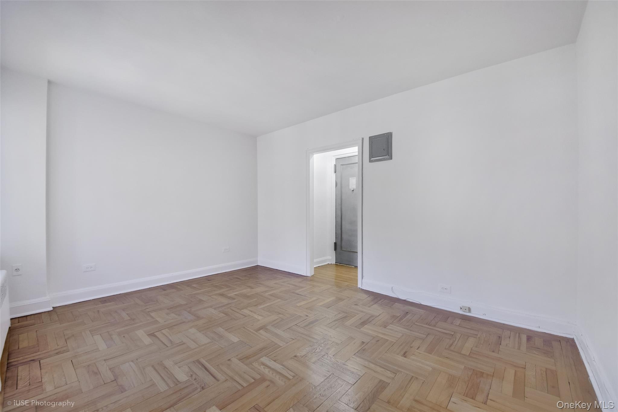 48-41 43rd Street, Unit 5F Queens, NY 11377 - Photo 2 of 8 a view of an empty room