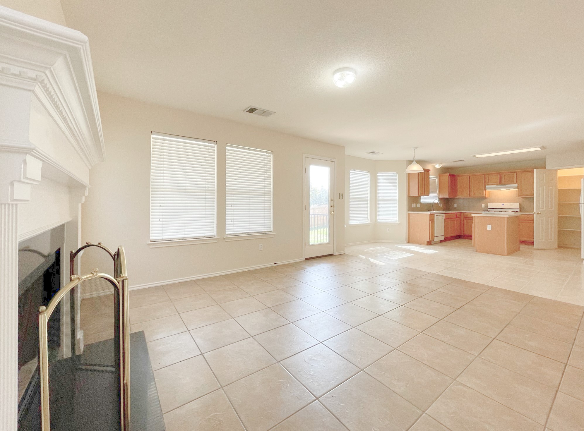 11313 Los Comancheros Road Austin, TX 78717 - Photo 6 of 29