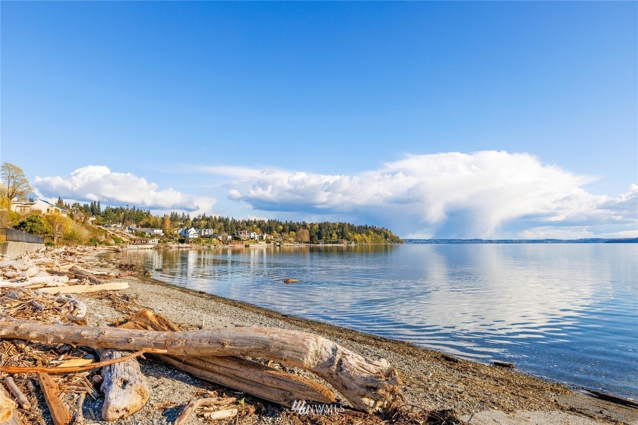 18156 Riviera Place Southwest Normandy Park, WA 98166 - Photo 39 of 40 a view of a ocean view
