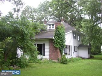 936 Edgewood Road Riegelsville, PA 18077 - Photo 1 of 6