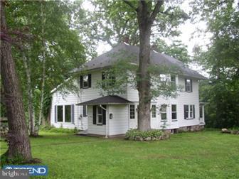 936 Edgewood Road Riegelsville, PA 18077 - Photo 3 of 6