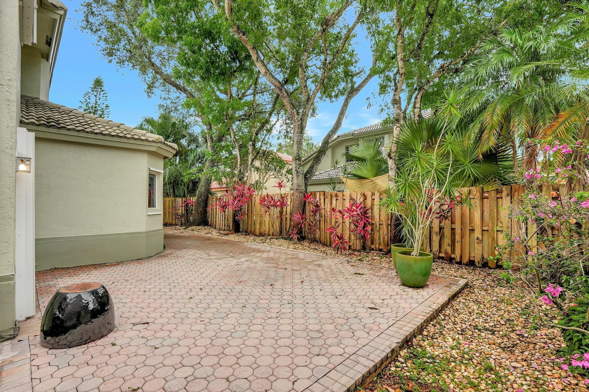 11250 Renaissance Road Hollywood, FL 33026 - Photo 34 of 56 Photo 34