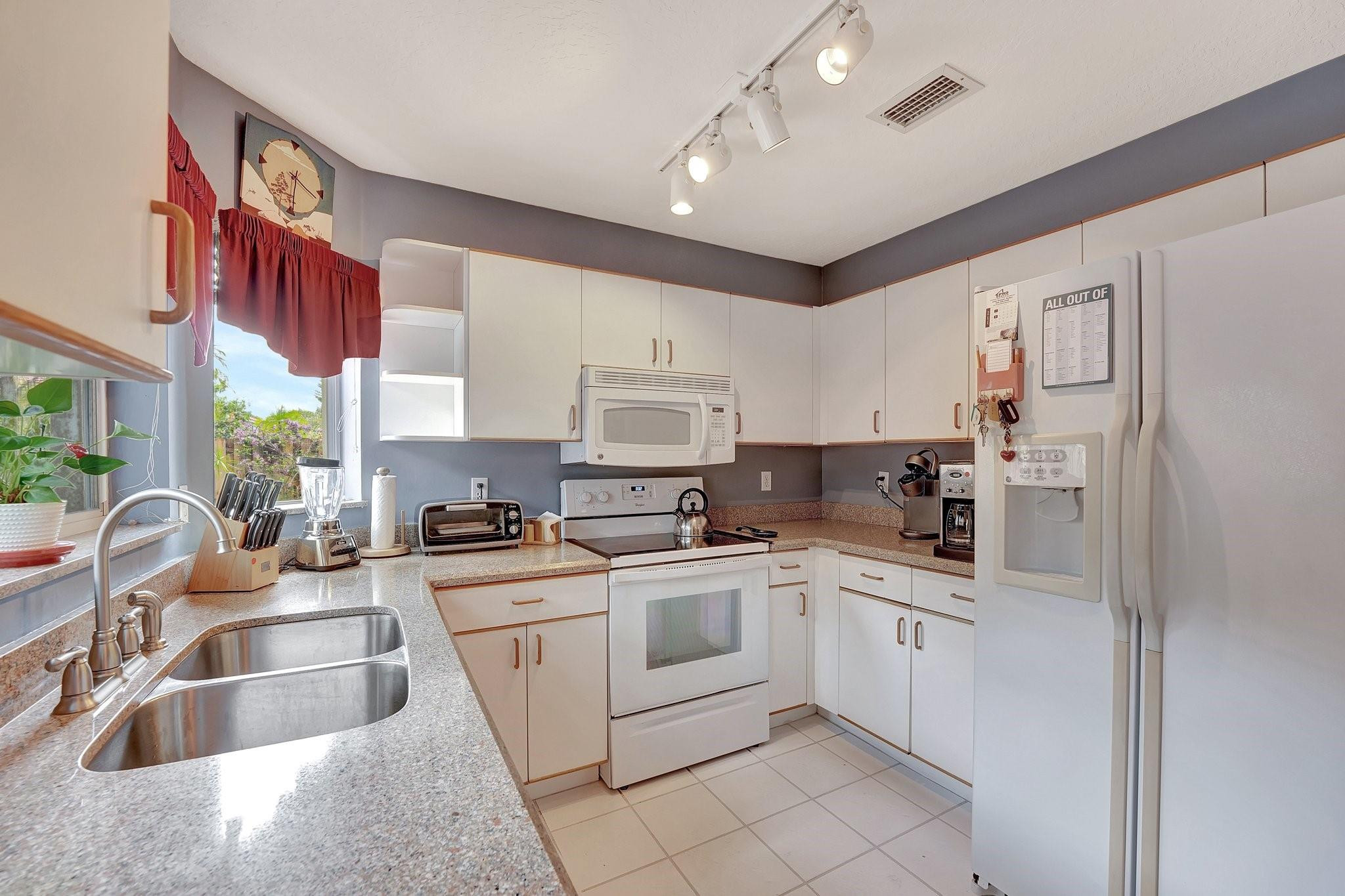 11250 Renaissance Road Hollywood, FL 33026 - Photo 10 of 56 Photo 10